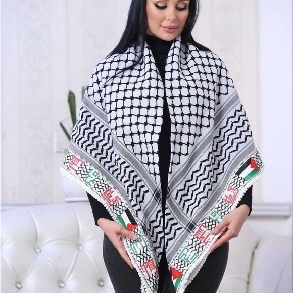 PalestinianElegance Accessories - Embroidered kuffia
